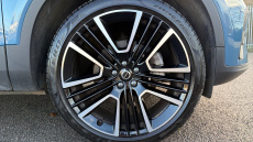 Volvo XC40 2.0 B3P Ultra Dark 5dr Auto Petrol Estate